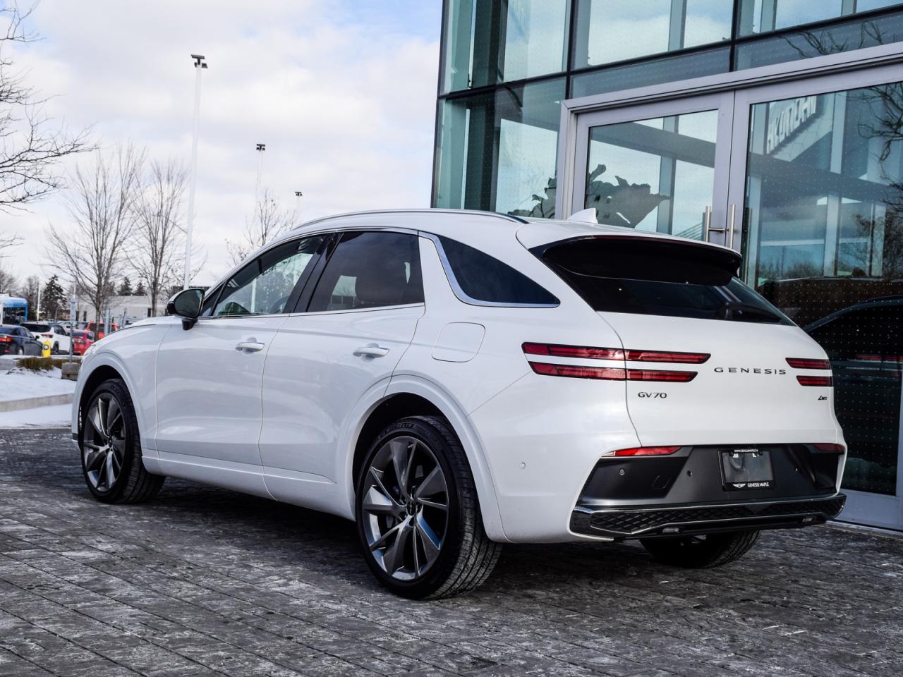 2026 Genesis GV70 2.5T Advanced Tech.Pkg AWD   Used Demonstrator Photo