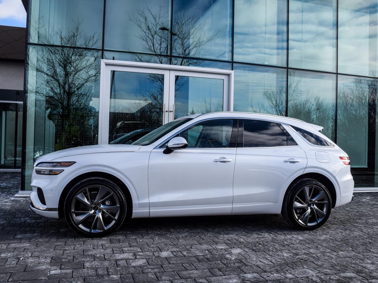 2026 Genesis GV70 2.5T Advanced Tech.Pkg AWD   Used Demonstrator Photo2