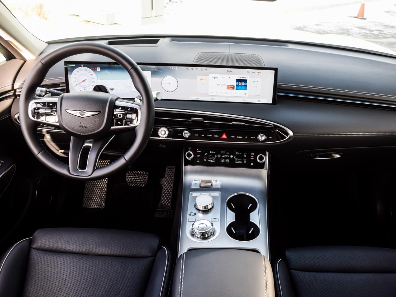 2026 Genesis GV70 2.5T Advanced Tech.Pkg AWD   Used Demonstrator Photo