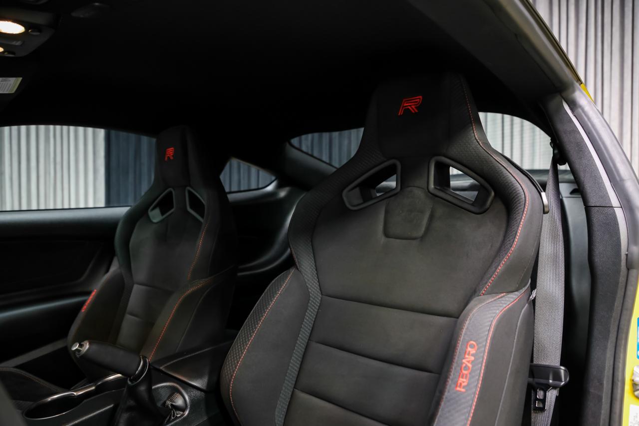 2017 Ford Mustang SHELBY GT350R 5.2L V8  CARBONRIMS LOWKM NOACCIDENT Photo