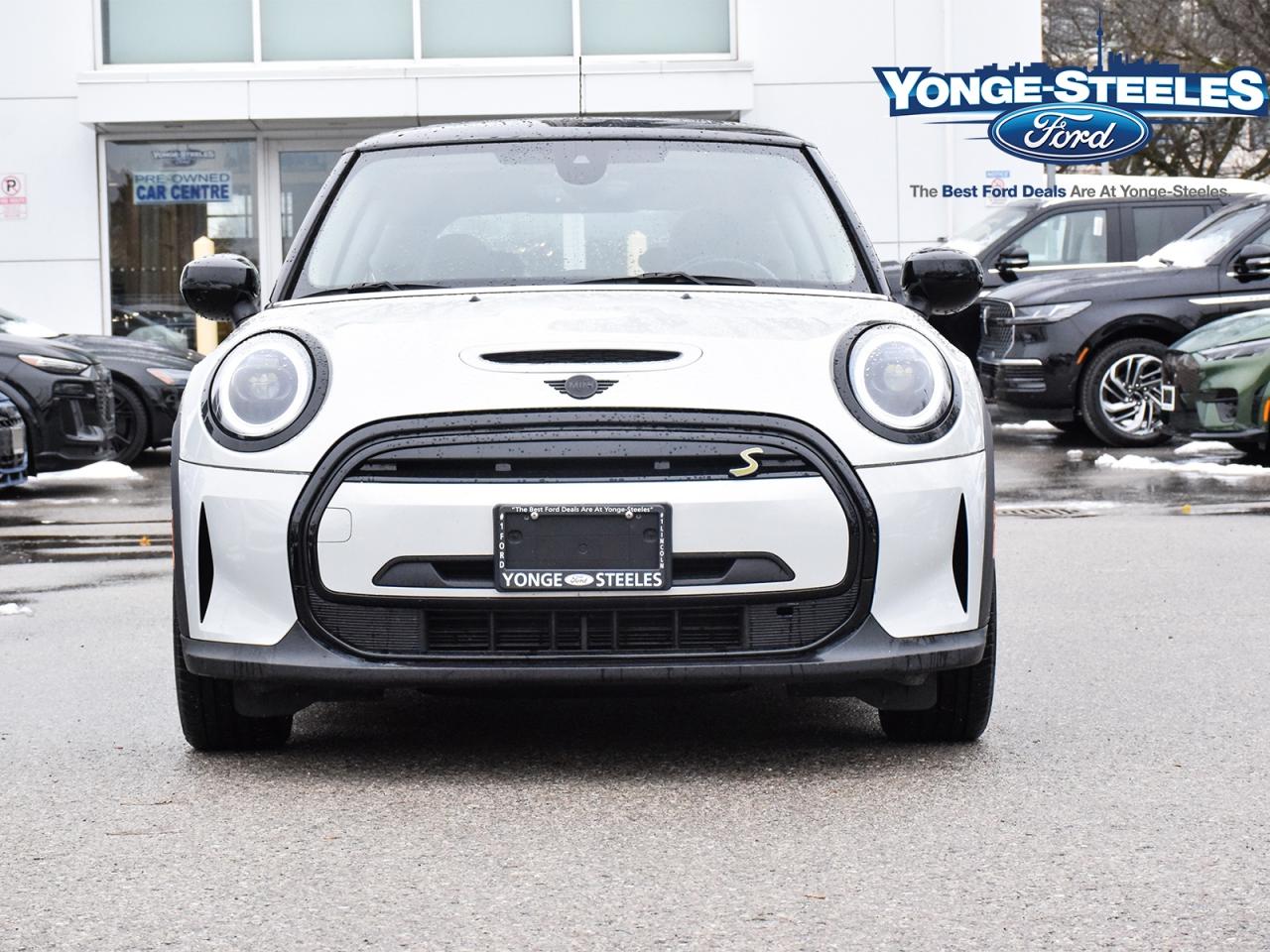 2022 MINI 3 Door Cooper SE FWD Photo