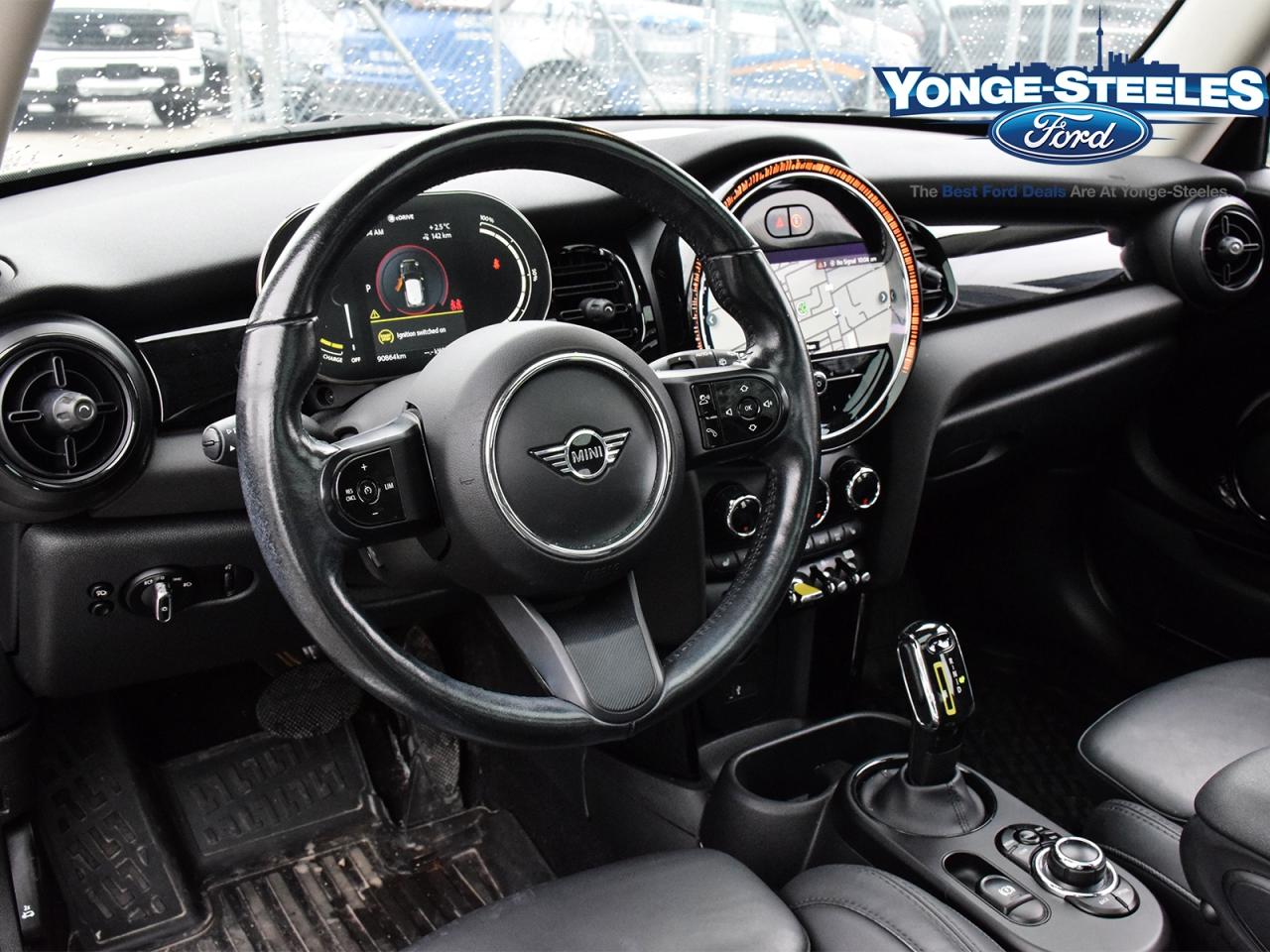 2022 MINI 3 Door Cooper SE FWD Photo