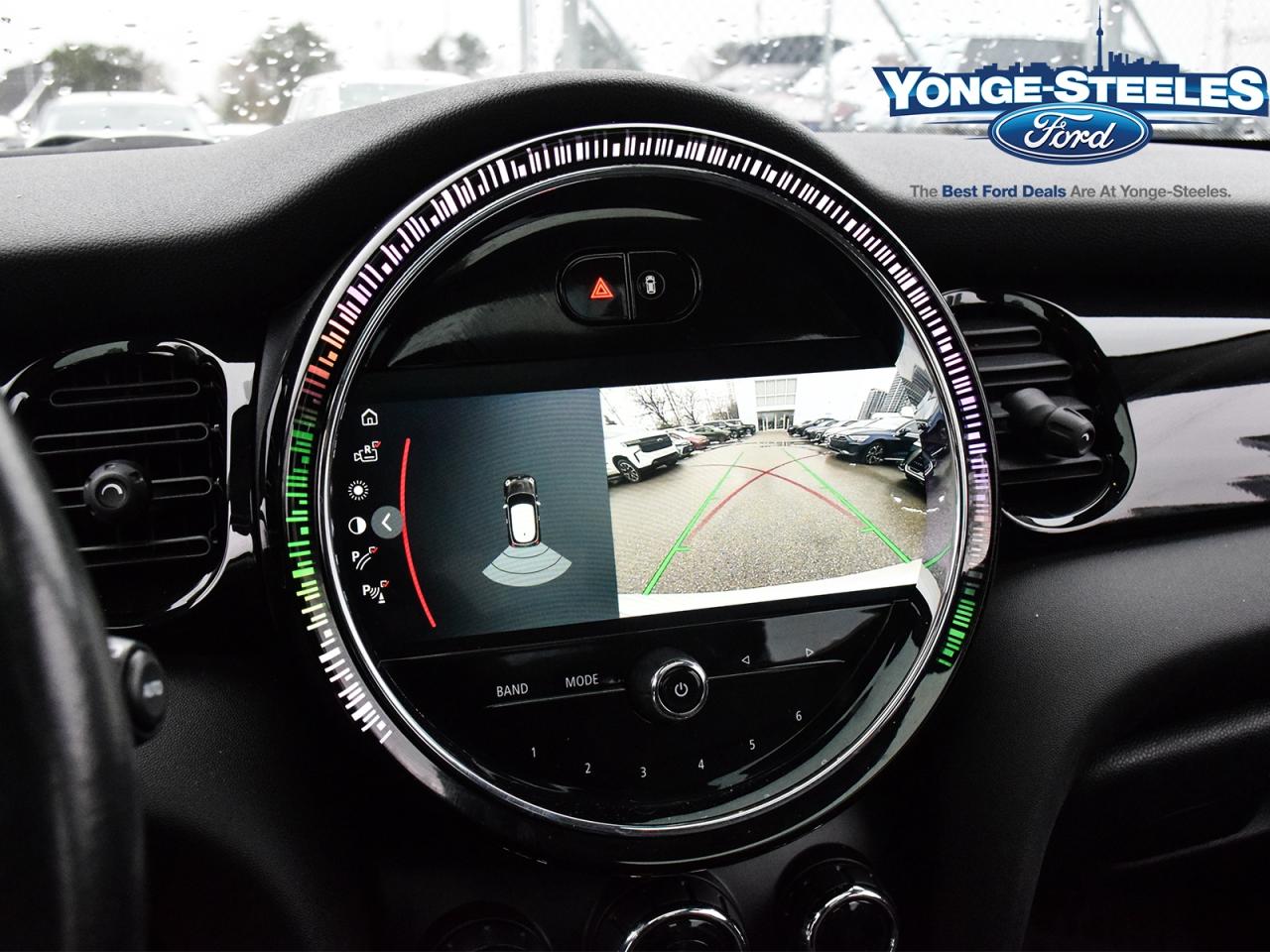 2022 MINI 3 Door Cooper SE FWD Photo