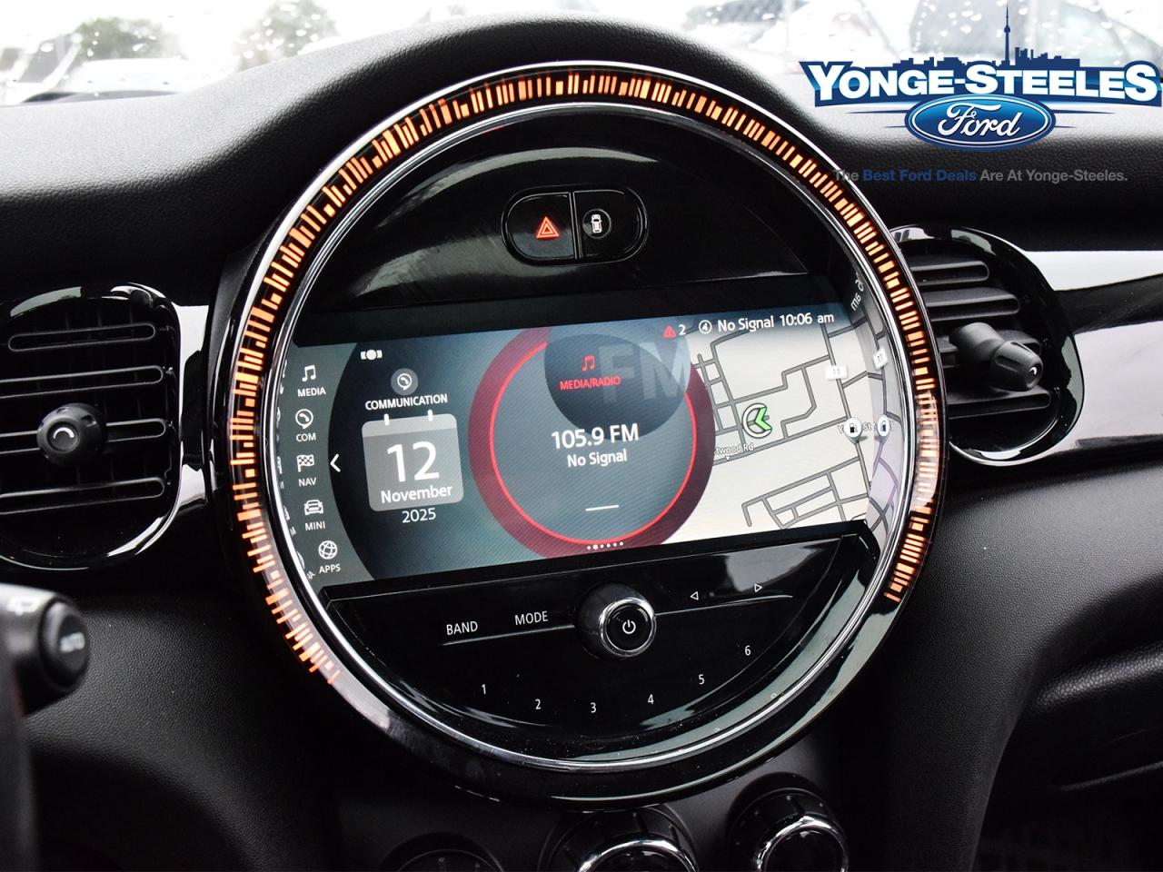 2022 MINI 3 Door Cooper SE FWD Photo