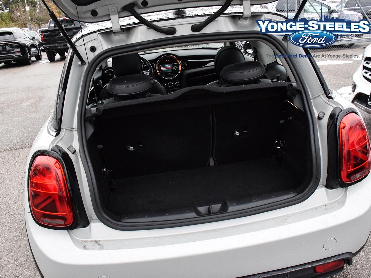 2022 MINI 3 Door COOPER SE NO ACCIDENT ELECTRIC HATCHBACK Photo