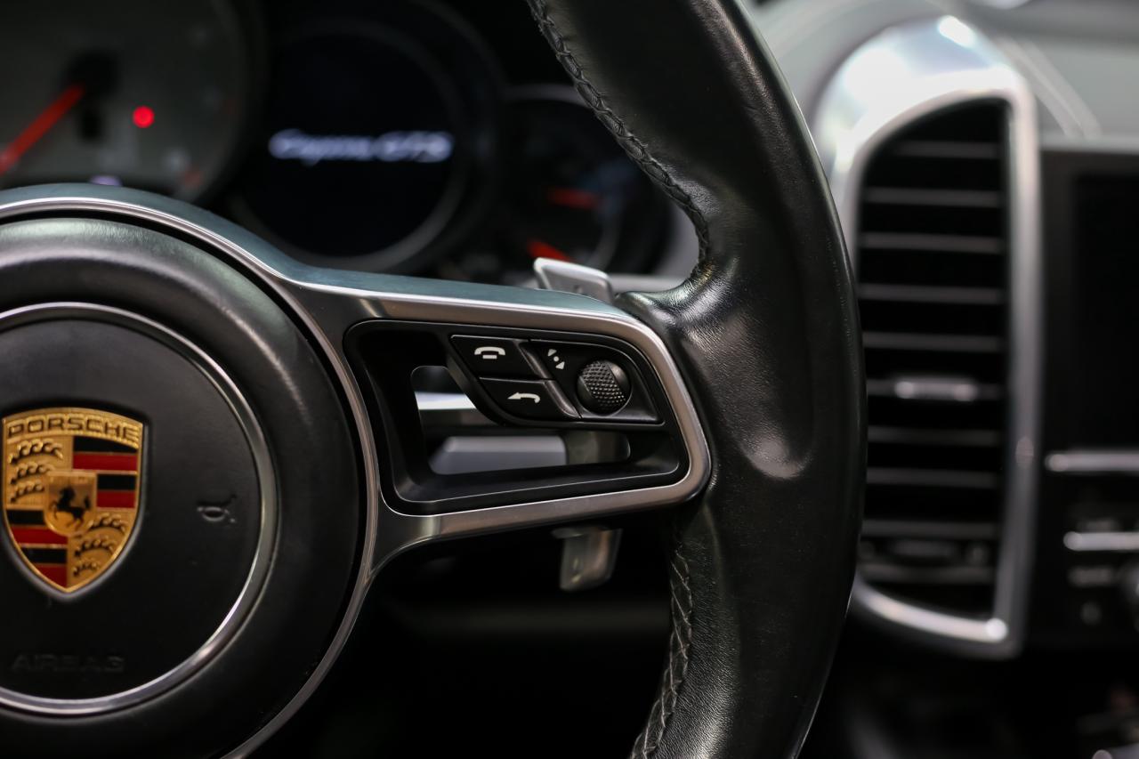 2016 Porsche Cayenne GTS AWD 440HP HIGHLY OPTIONED AIRSUSPENSION PDLS+ Photo