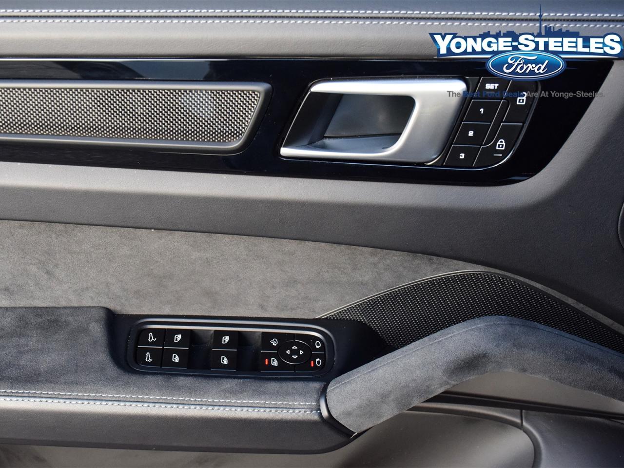 2022 Porsche Cayenne Turbo GT Coupe AWD Photo