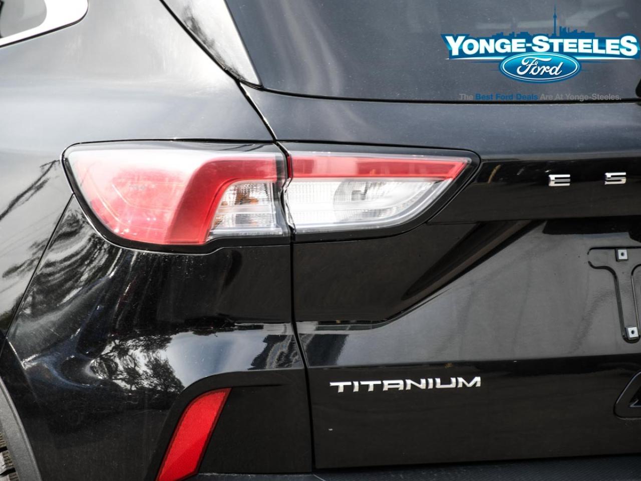 2022 Ford Escape Titanium Plug-In Hybrid 2.5L PREMIUM PKG Photo