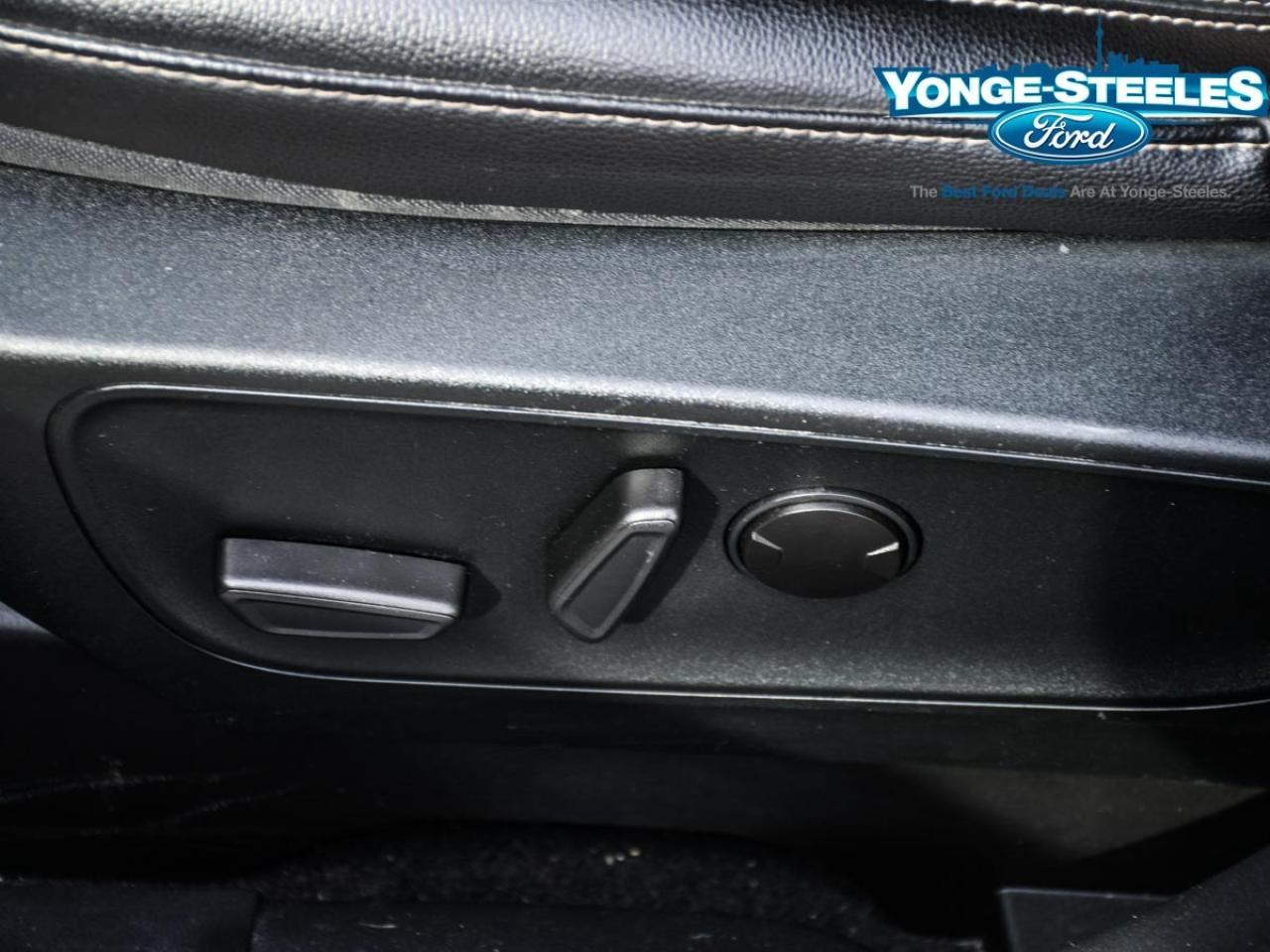 2022 Ford Escape Titanium Plug-In Hybrid 2.5L PREMIUM PKG Photo