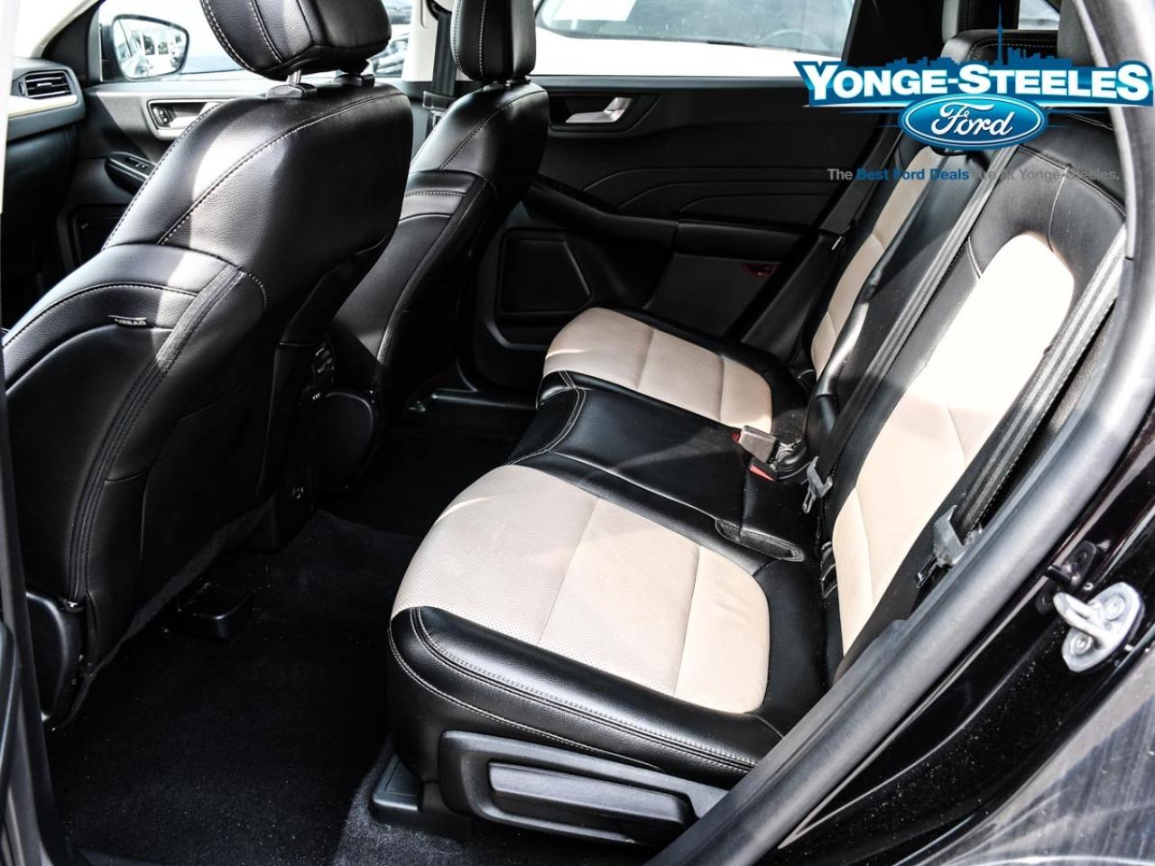 2022 Ford Escape Titanium Plug-In Hybrid 2.5L PREMIUM PKG Photo