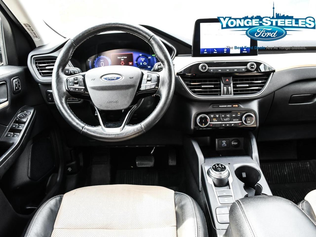 2022 Ford Escape Titanium Plug-In Hybrid 2.5L PREMIUM PKG Photo