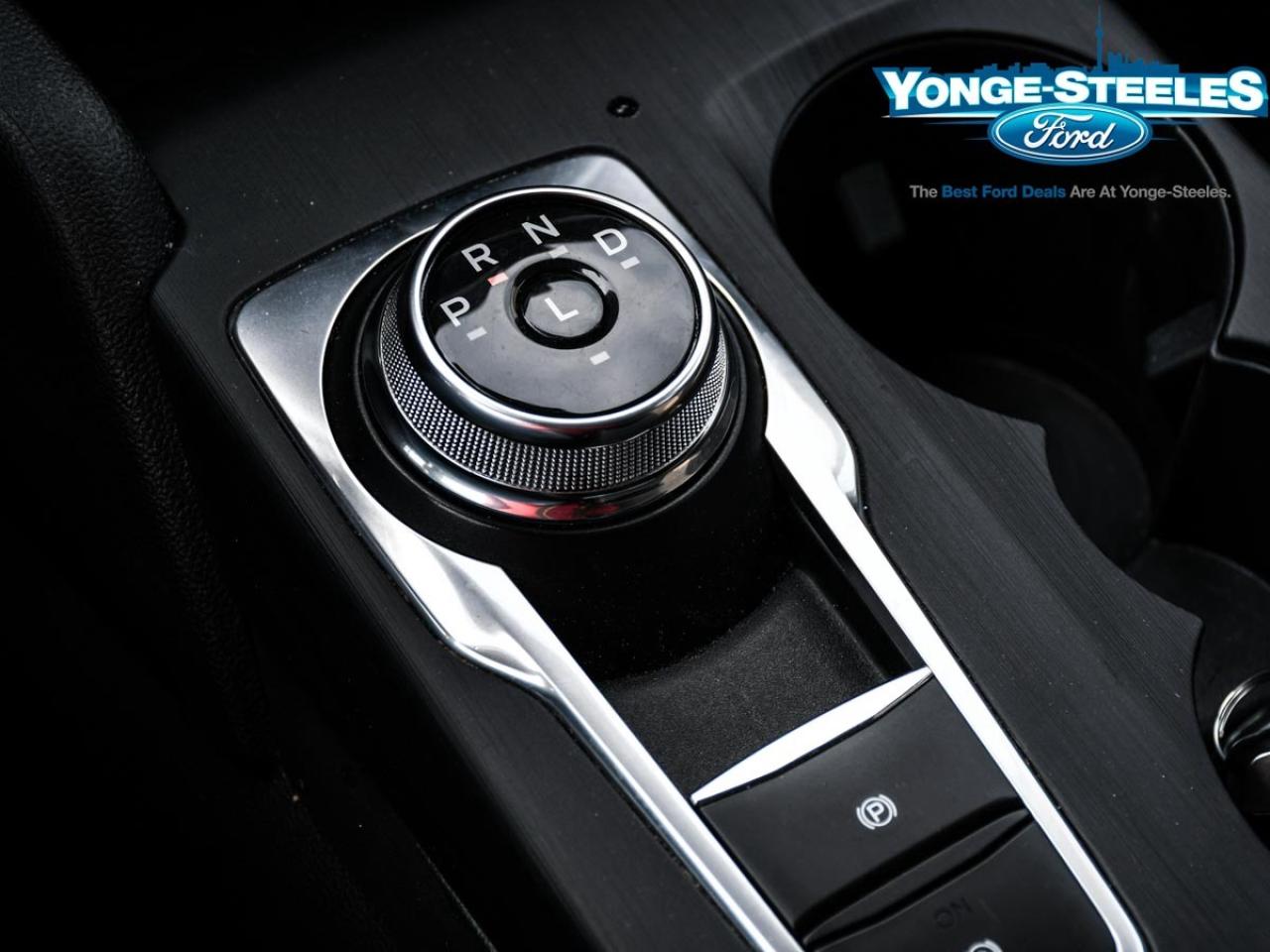 2022 Ford Escape Titanium Plug-In Hybrid 2.5L PREMIUM PKG Photo