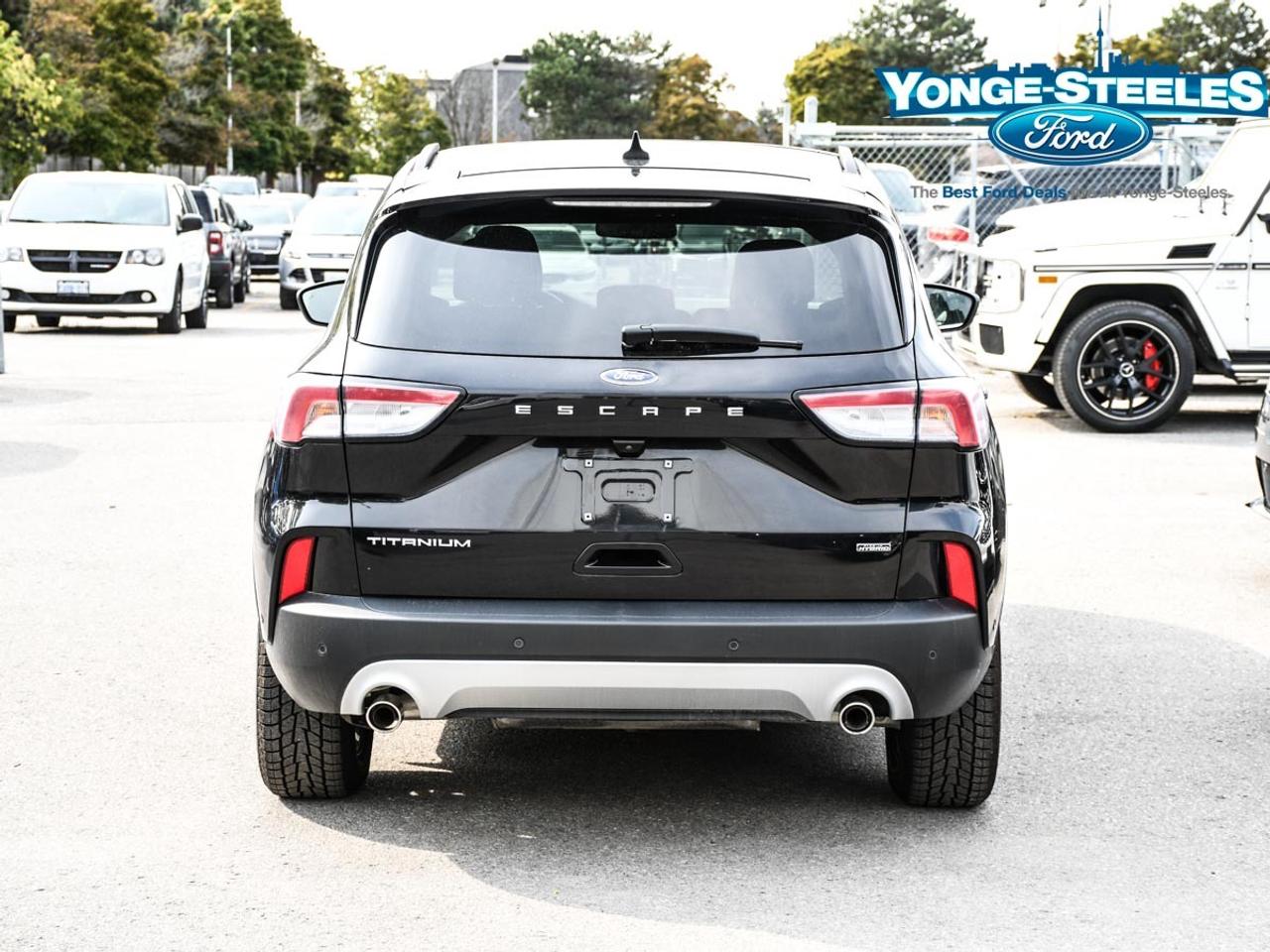 2022 Ford Escape Titanium Plug-In Hybrid 2.5L PREMIUM PKG Photo