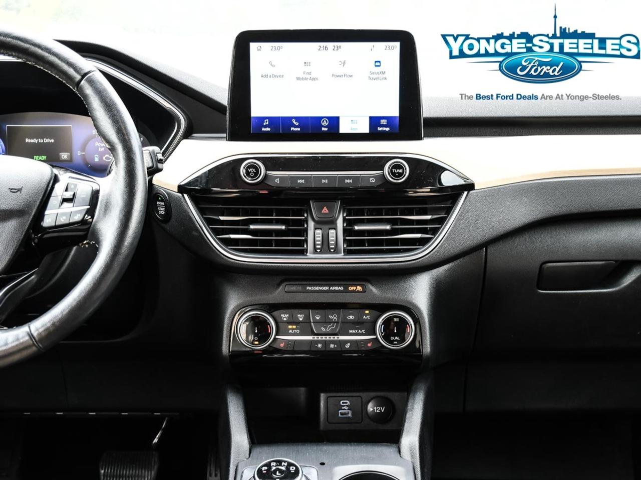 2022 Ford Escape Titanium Plug-In Hybrid 2.5L PREMIUM PKG Photo