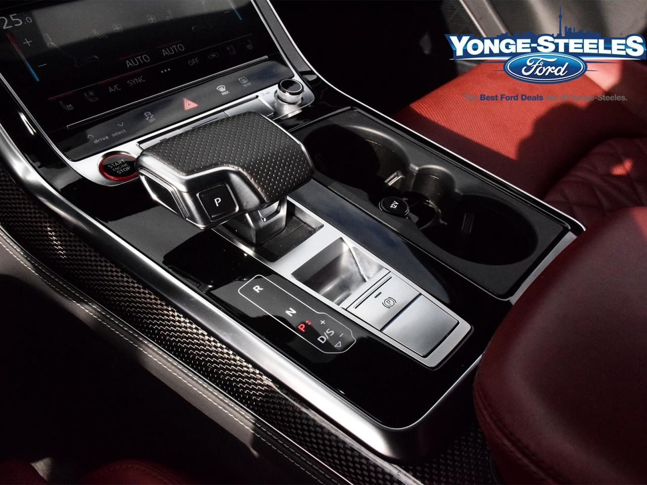 2024 Audi SQ7 4.0 TFSI quattro Photo