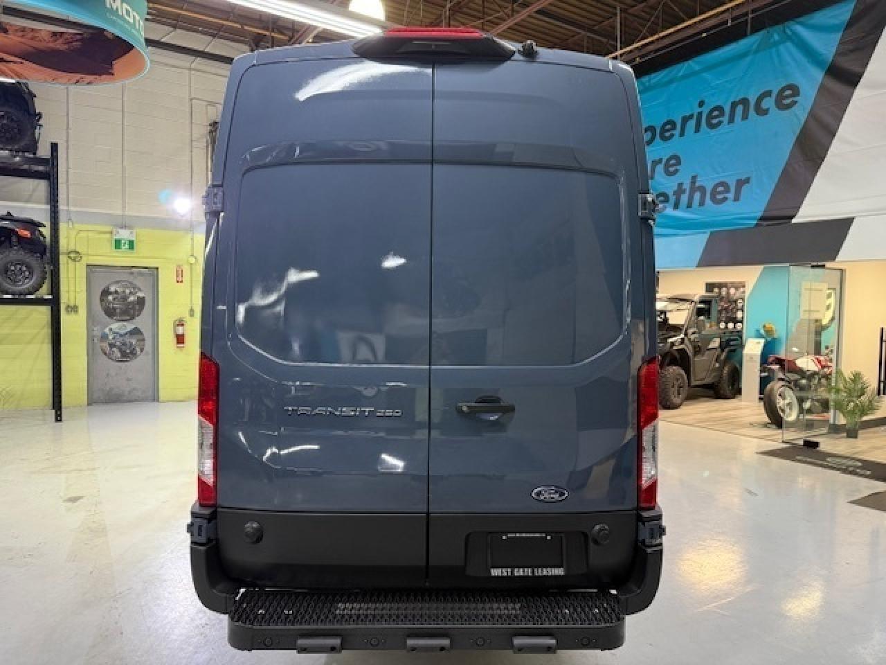 2021 Ford Transit Cargo Van T-250 148 EL   EXTRA LONG   CAMERA   HIGH ROOF Photo
