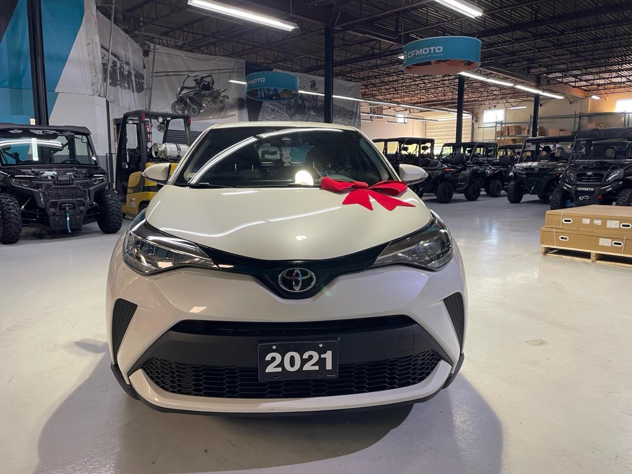 2021 Toyota C-HR XLE  PREMIUM   CAMERA   NO ACCIDENTS Photo