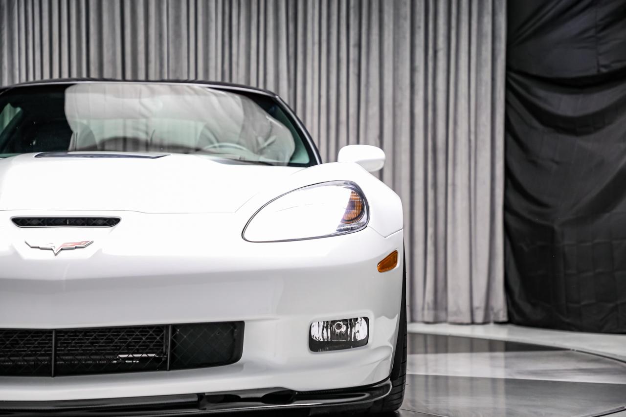 2010 Chevrolet Corvette ZR1 w/3ZR 638HP 6.2L LS9 CARBNCERAMC HUD LOWKM Photo