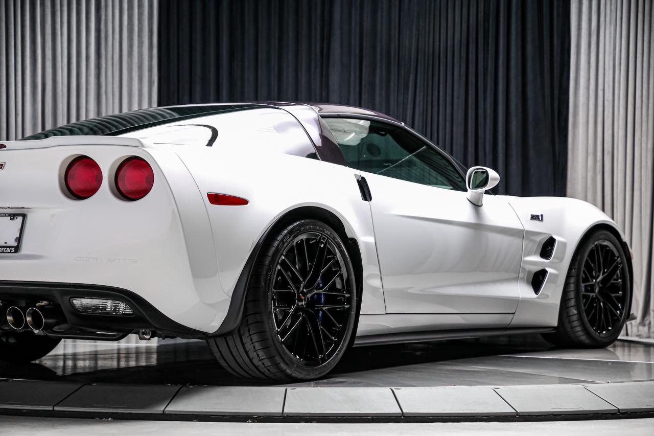 2010 Chevrolet Corvette ZR1 w/3ZR 638HP 6.2L LS9 CARBNCERAMC HUD LOWKM Photo