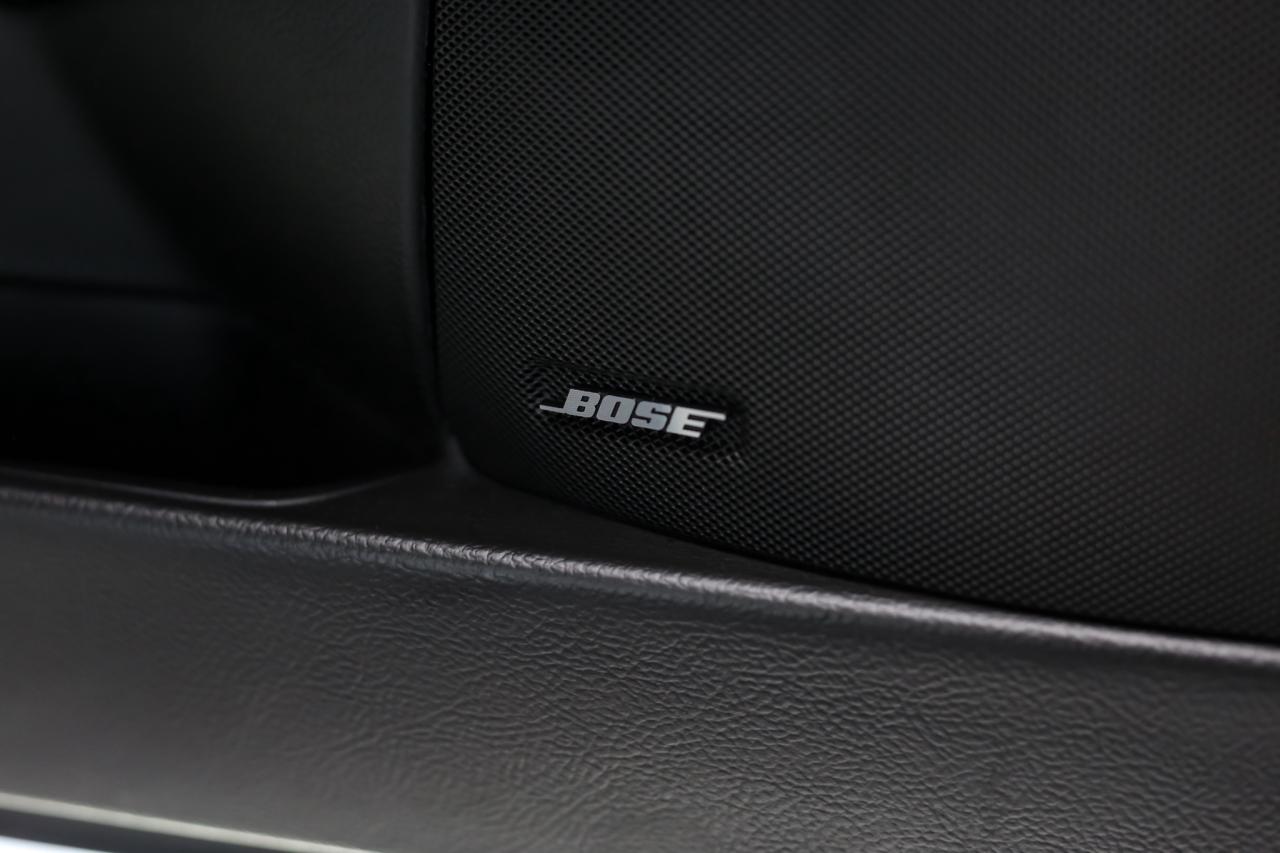 2010 Chevrolet Corvette ZR1 w/3ZR 638HP 6.2L LS9 CARBNCERAMC HUD LOWKM Photo