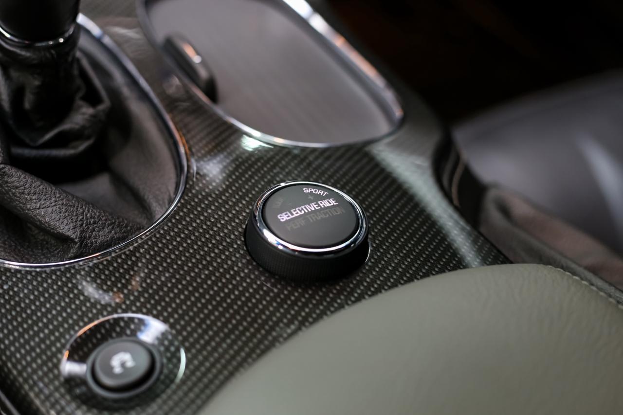 2010 Chevrolet Corvette ZR1 w/3ZR 638HP 6.2L LS9 CARBNCERAMC HUD LOWKM Photo