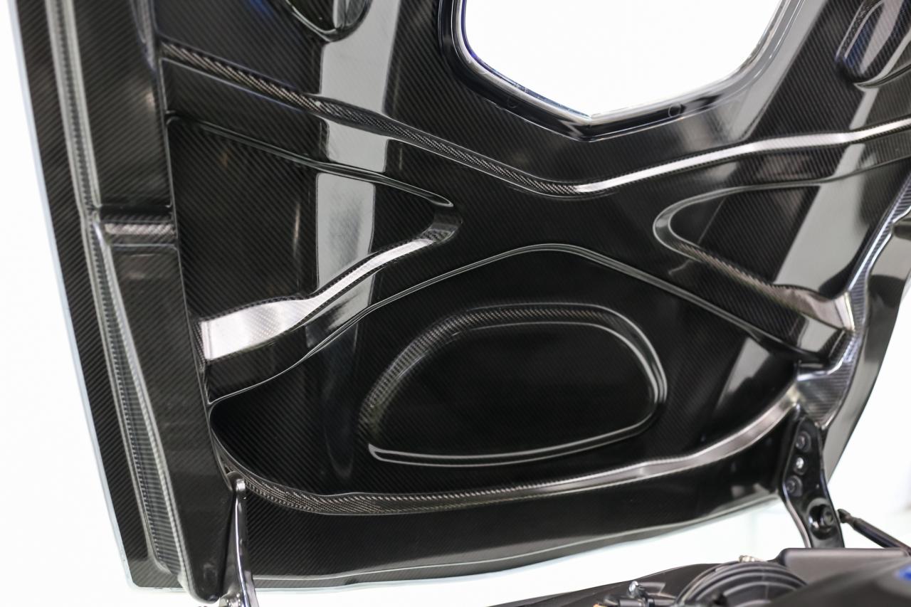 2010 Chevrolet Corvette ZR1 w/3ZR 638HP 6.2L LS9 CARBNCERAMC HUD LOWKM Photo