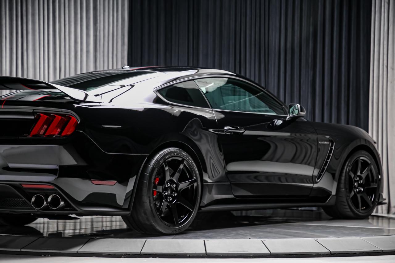 2016 Ford Mustang SHELBY GT350R 5.2L V8  CARBONRIMS LOWKM NOACCIDENT Photo