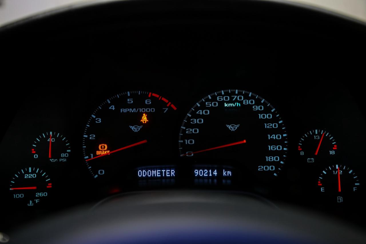 1999 Chevrolet Corvette CONVERTIBLE MANUAL 345HP Z51PKG WHITETOP GREYINT Photo