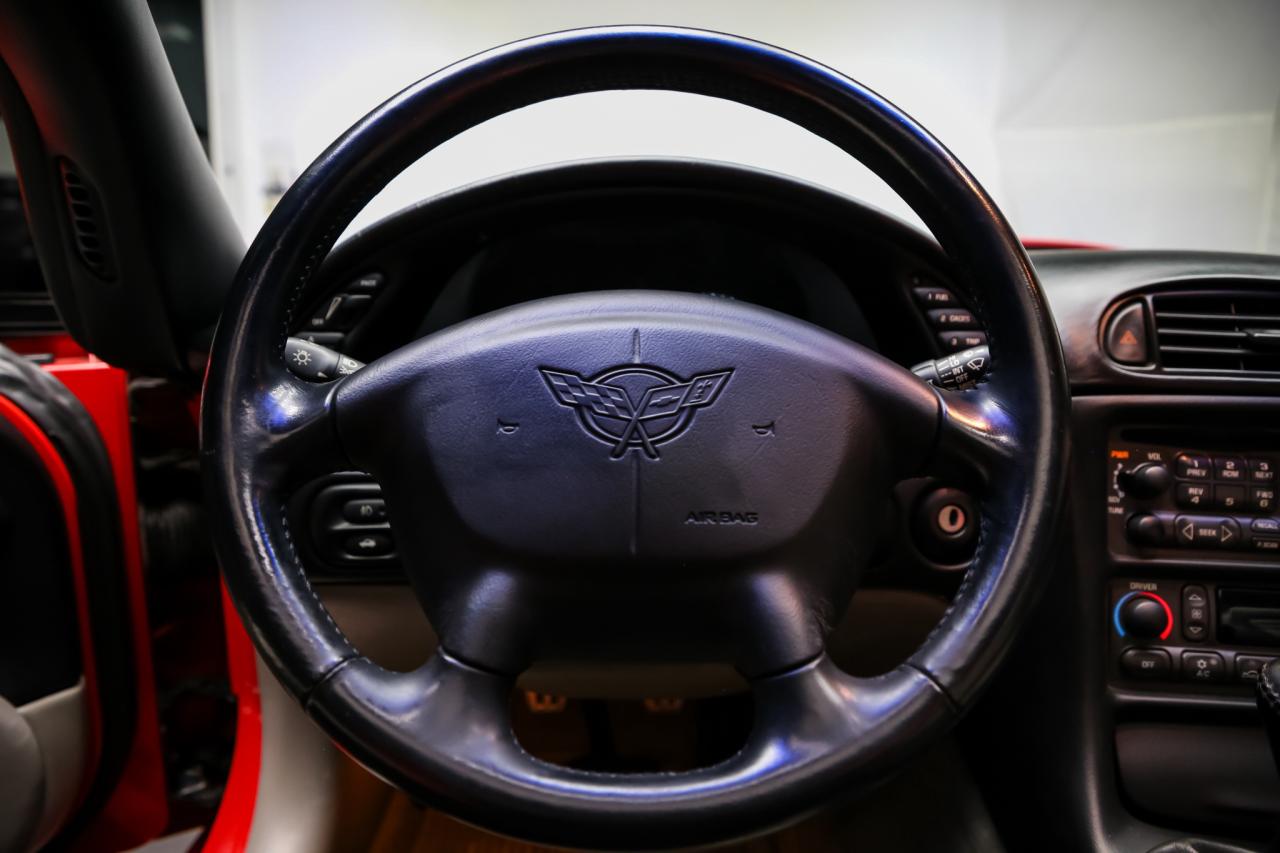 1999 Chevrolet Corvette CONVERTIBLE MANUAL 345HP Z51PKG WHITETOP GREYINT Photo