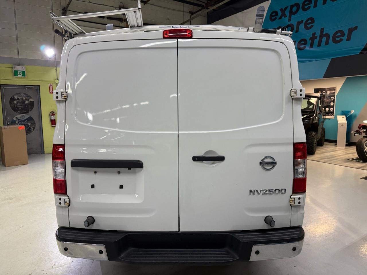 2019 Nissan NV Cargo NV2500   ROOF RACK   SHELVING   DIVIDER  ACCIDENT Photo