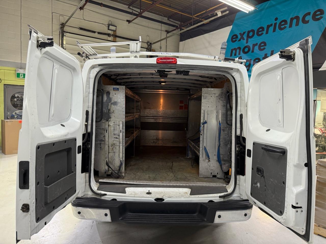2019 Nissan NV Cargo NV2500   ROOF RACK   SHELVING   DIVIDER  ACCIDENT Photo