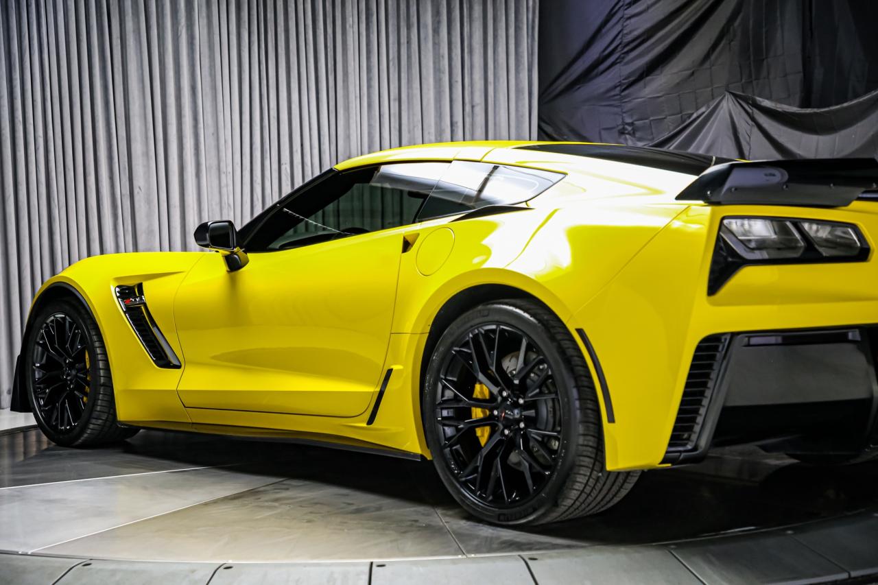 2019 Chevrolet Corvette Z06 2LZ MANUAL 650HP NOACCDNT CARBONEXT 360CAM HUD Photo