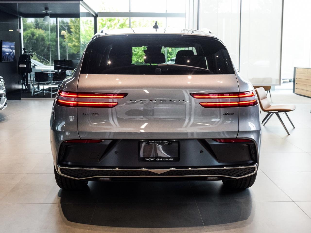 2026 Genesis GV70 2.5T Advanced Tech.Pkg AWD   Used Demonstrator Photo