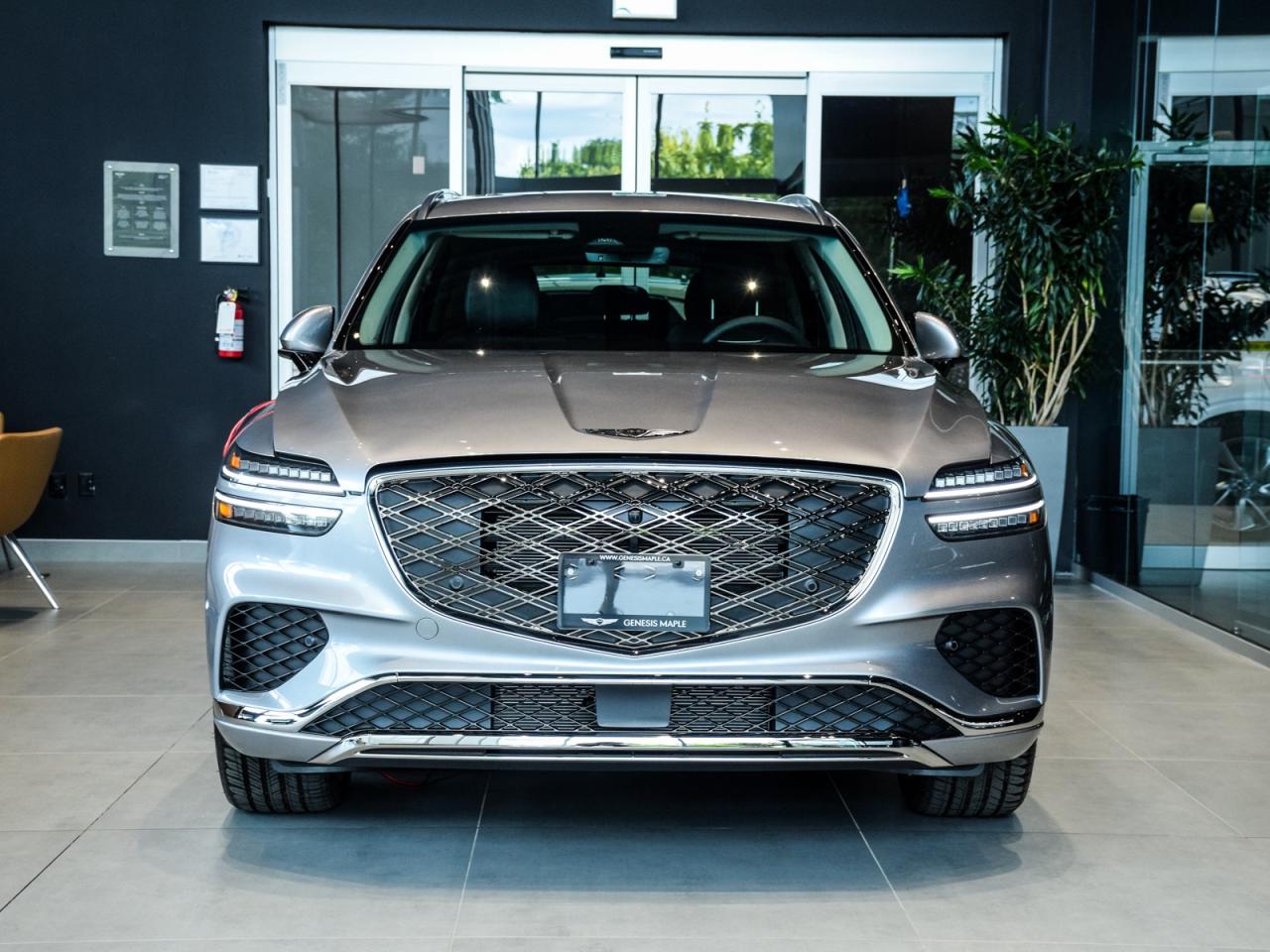 2026 Genesis GV70 2.5T Advanced Tech.Pkg AWD   Used Demonstrator Photo