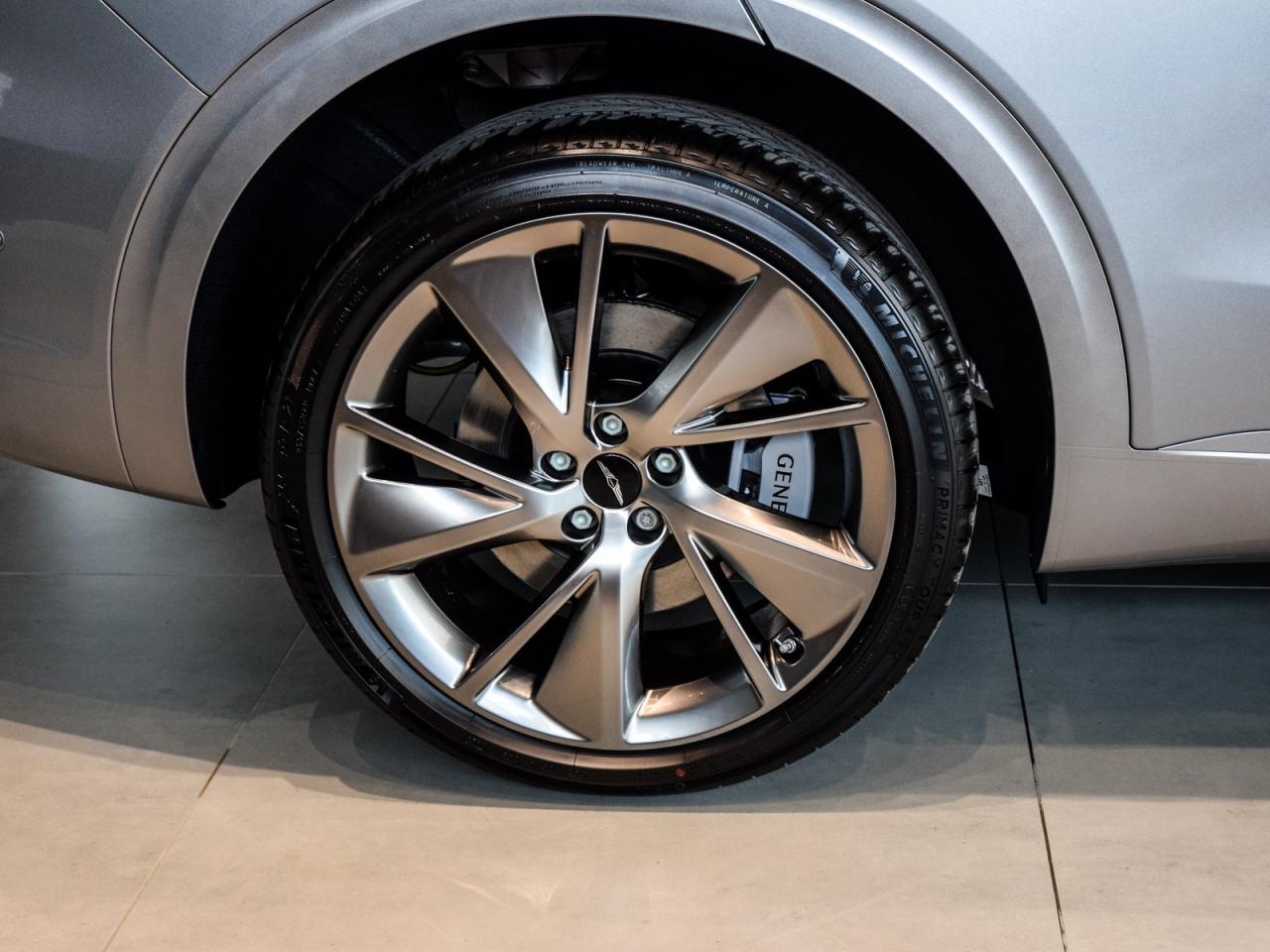 2026 Genesis GV70 2.5T Advanced Tech.Pkg AWD   Used Demonstrator Photo