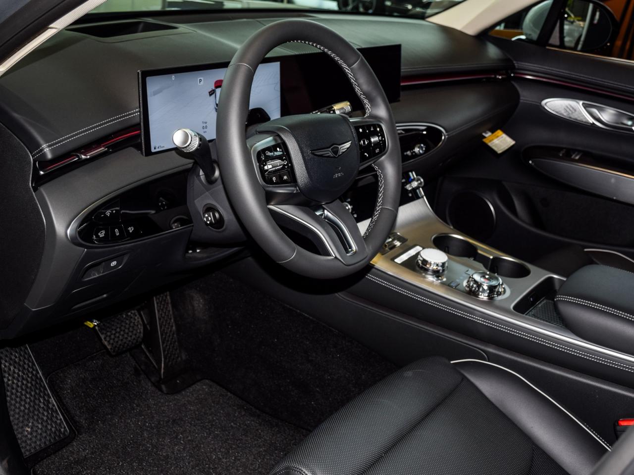 2026 Genesis GV70 2.5T Advanced Tech.Pkg AWD   Used Demonstrator Photo