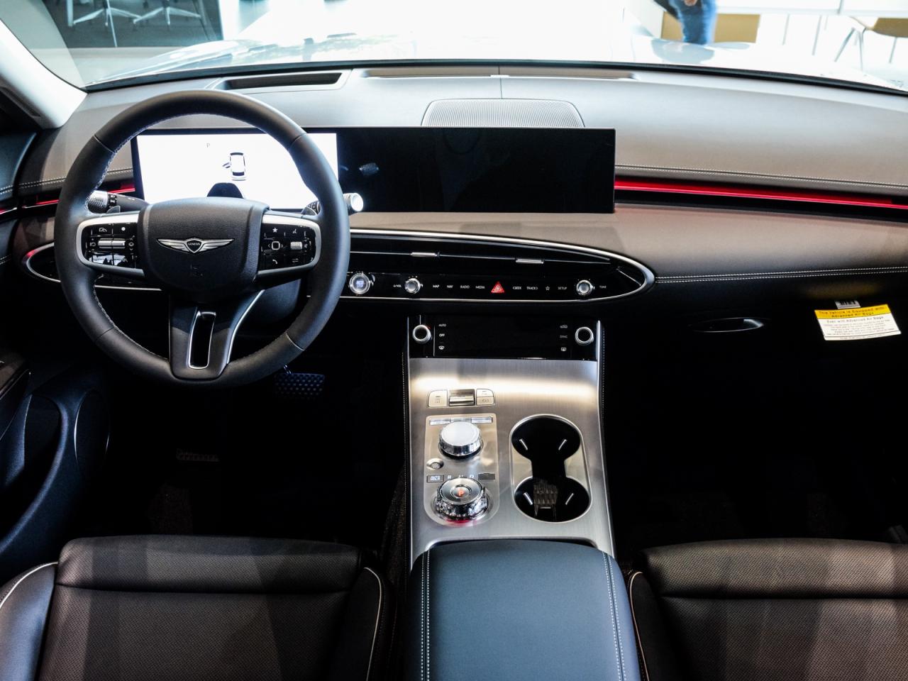 2026 Genesis GV70 2.5T Advanced Tech.Pkg AWD   Used Demonstrator Photo