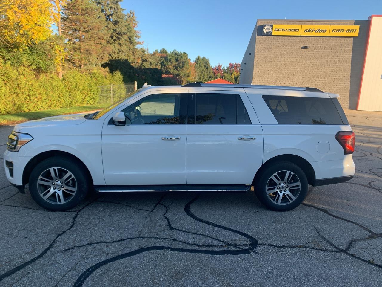 2023 Ford Expedition Limited Max 4x4 pano roof Navigation Photo3