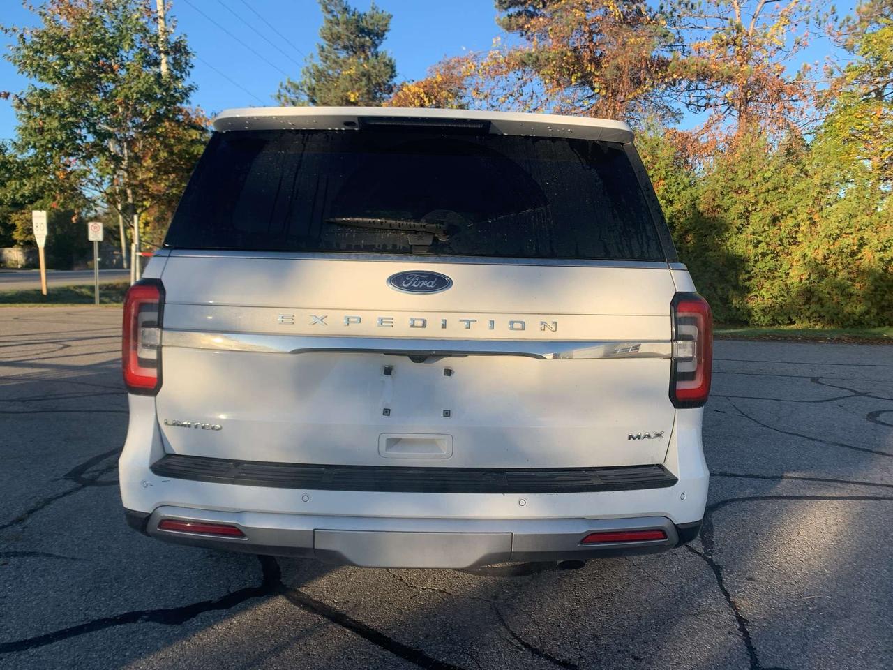 2023 Ford Expedition Limited Max 4x4 pano roof Navigation Photo