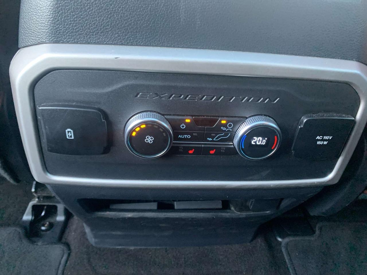 2023 Ford Expedition Limited Max 4x4 pano roof Navigation Photo