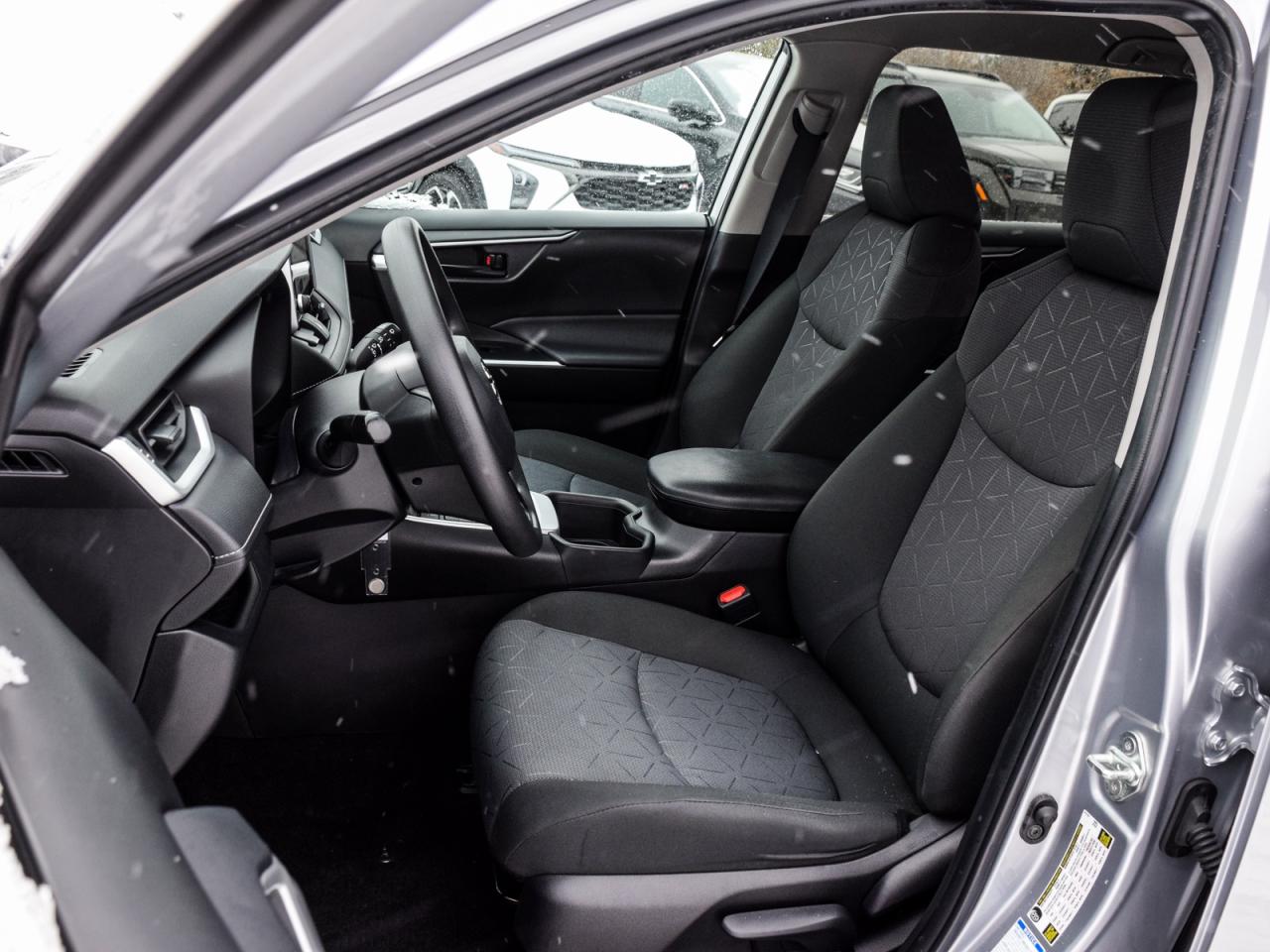 2023 Toyota RAV4 AWD   1owner, No Accidents, Off-Lease, MINT Photo