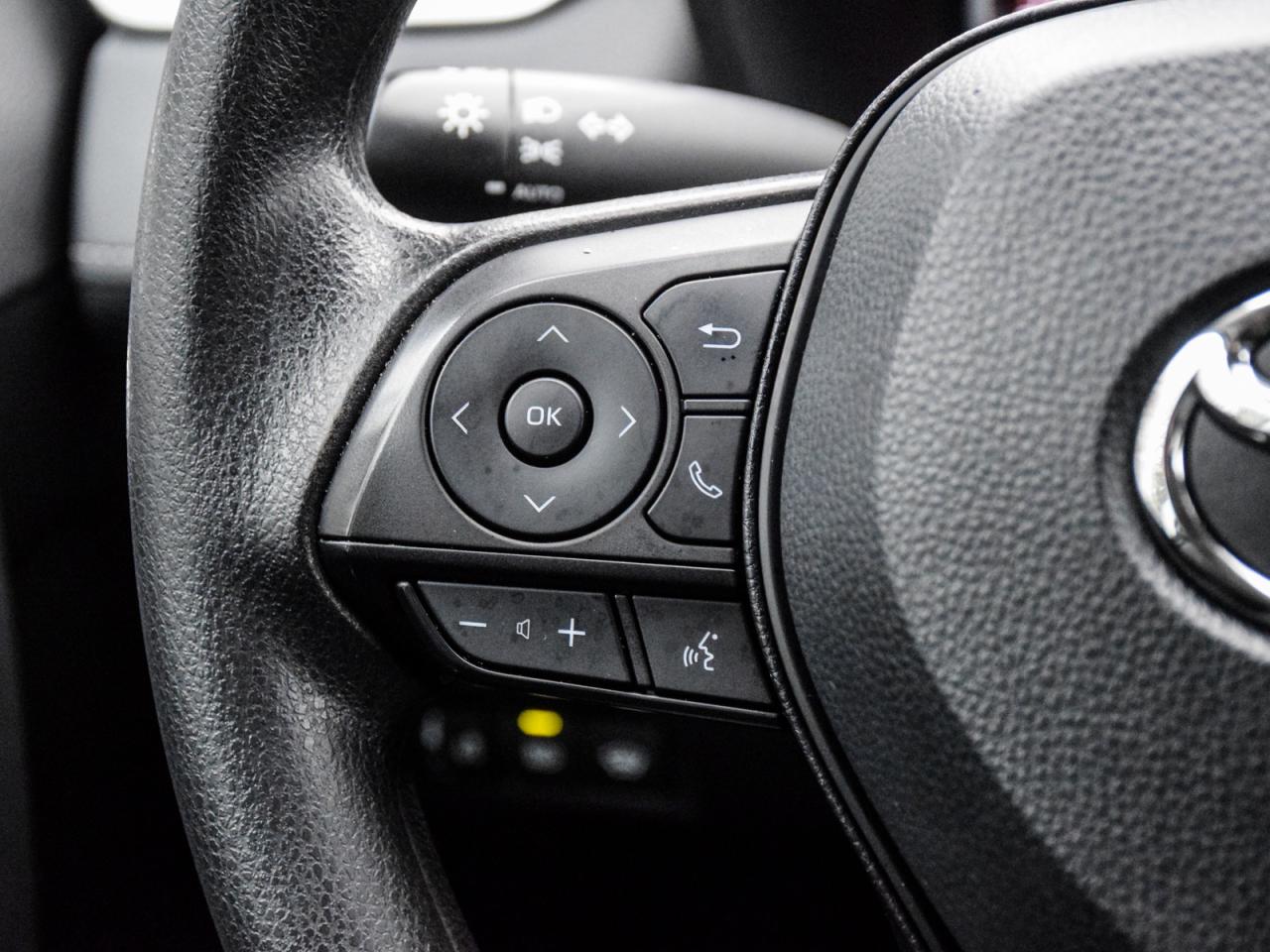 2023 Toyota RAV4 AWD   1owner, No Accidents, Off-Lease, MINT Photo