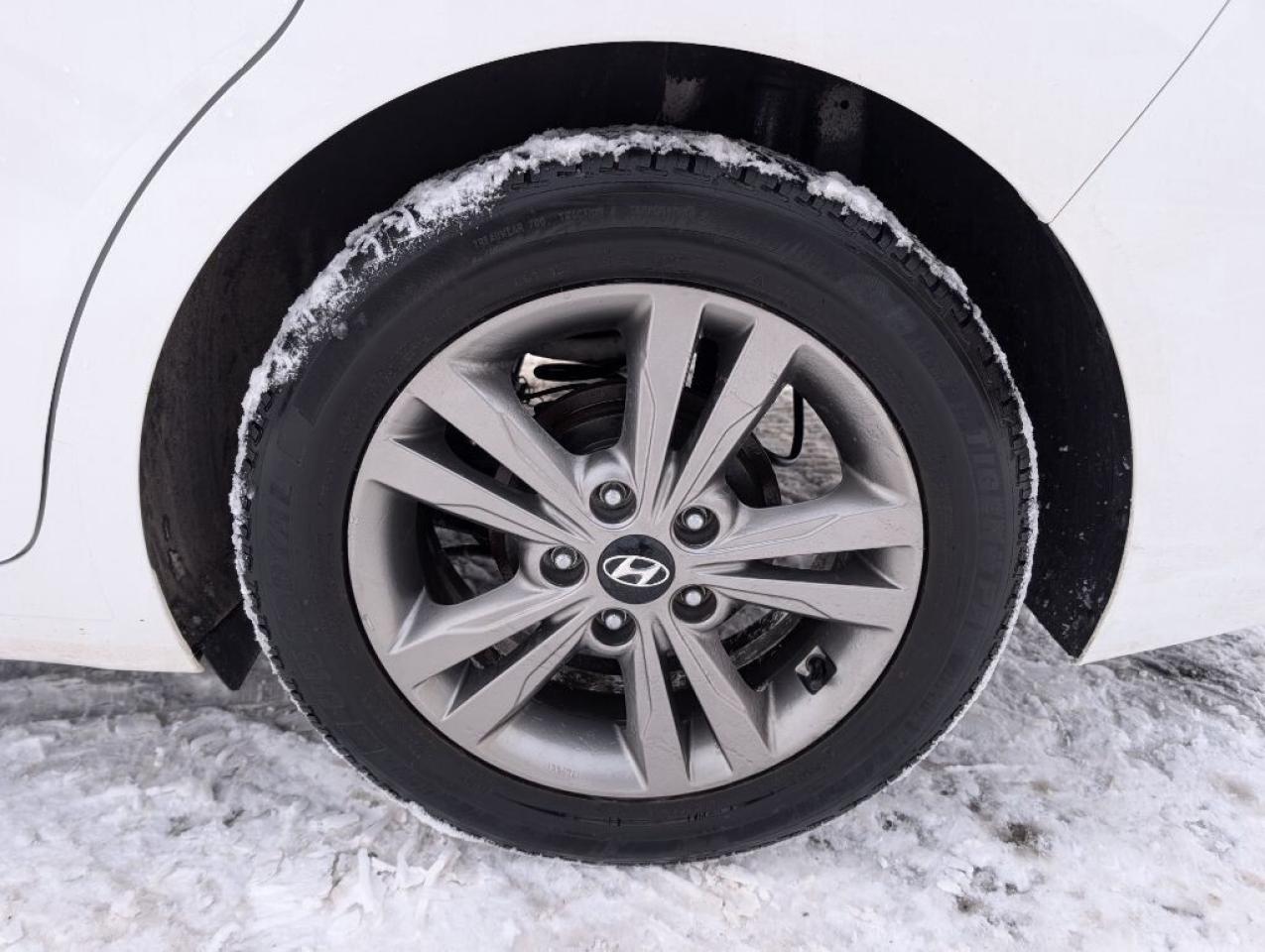 2017 Hyundai Elantra GL   CAMERA   HTD SEATS   BLUETOOTH Photo