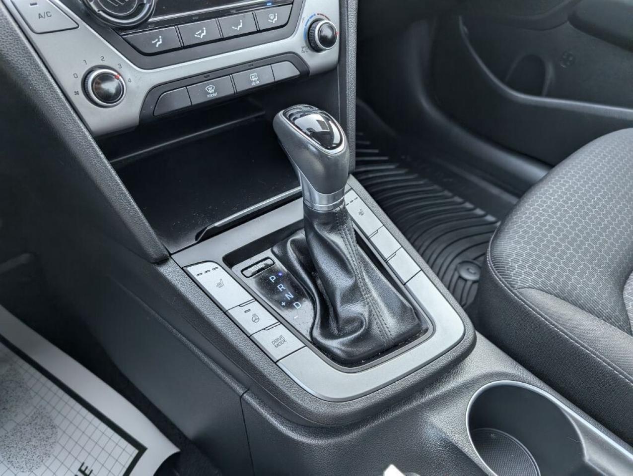 2017 Hyundai Elantra GL   CAMERA   HTD SEATS   BLUETOOTH Photo