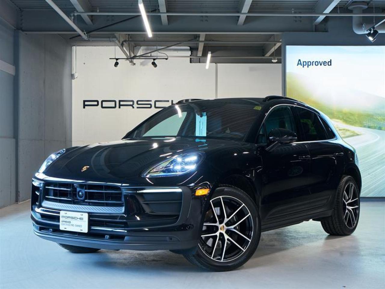 Used 2024 Porsche Macan AWD for sale in Ottawa, ON