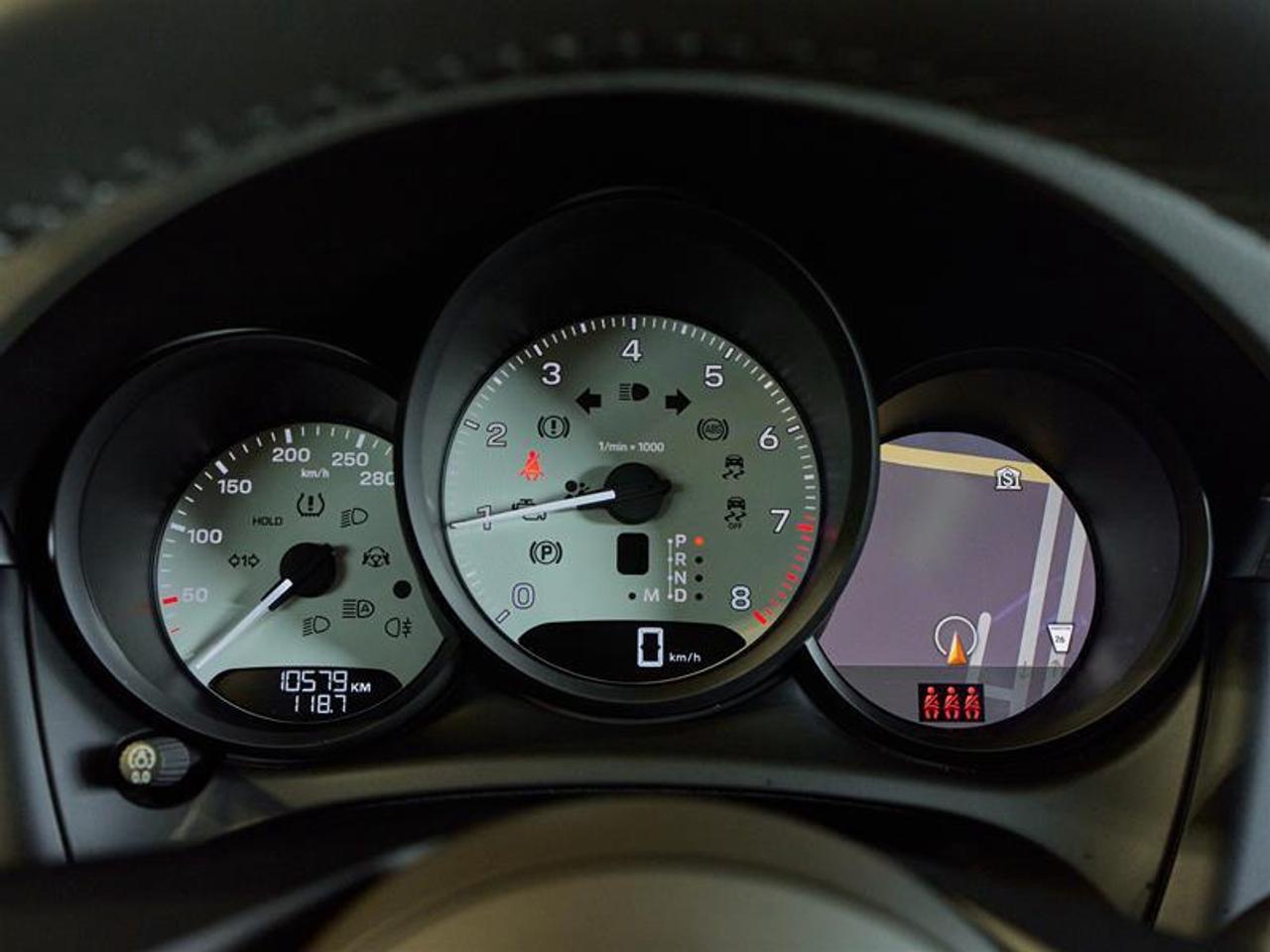 2024 Porsche Macan AWD Photo