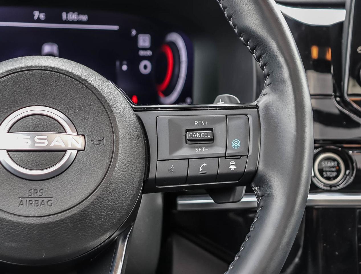 2024 Nissan Pathfinder Platinum WITH CAPTAIN SEATS 3.5L V6 AWD HOLIDAY SA Photo