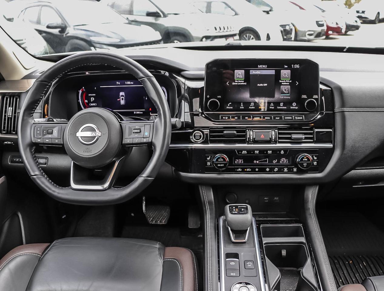 2024 Nissan Pathfinder Platinum WITH CAPTAIN SEATS 3.5L V6 AWD HOLIDAY SA Photo