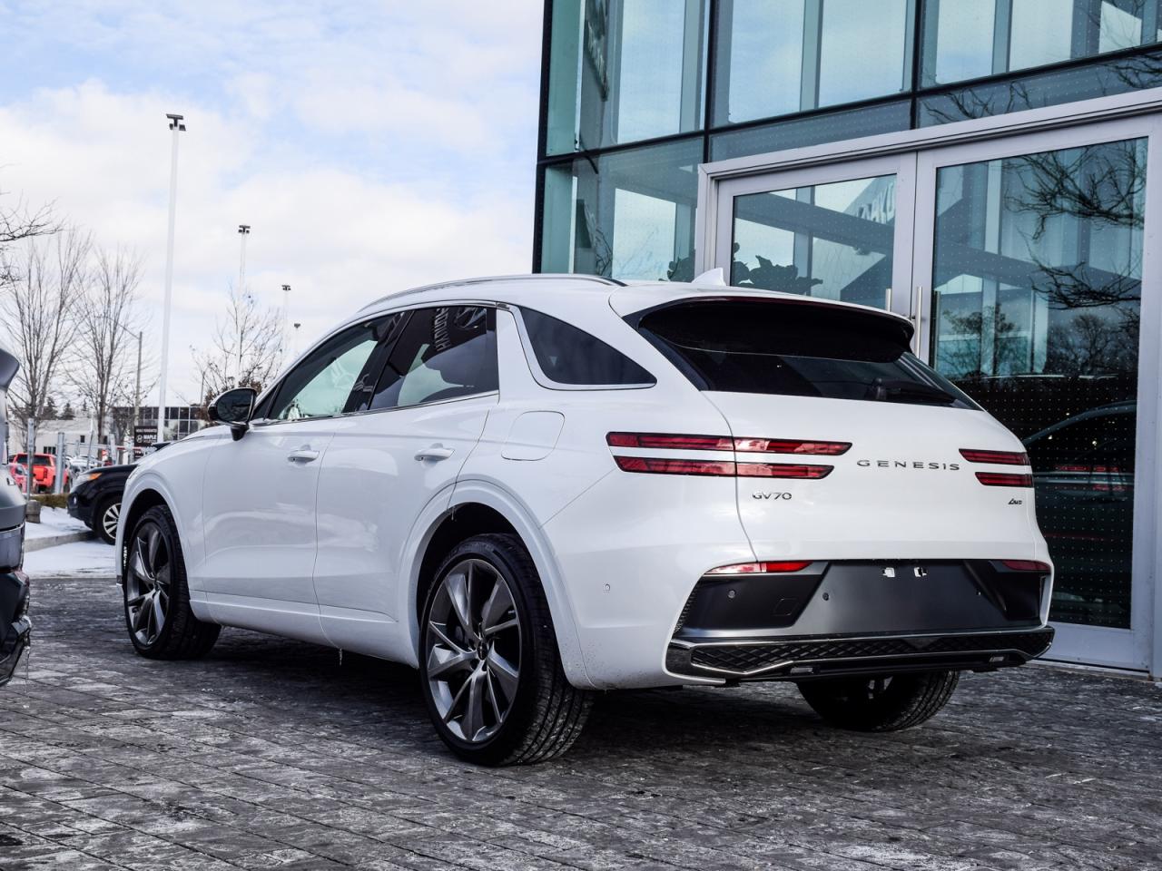 2026 Genesis GV70 2.5T Advanced Tech.Pkg AWD   Used Demonstrator Photo