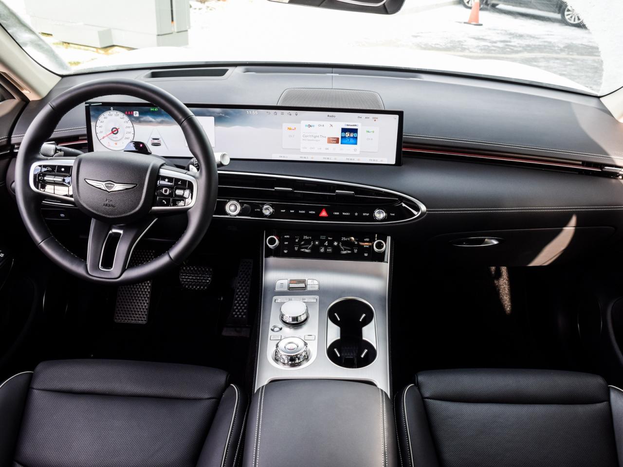 2026 Genesis GV70 2.5T Advanced Tech.Pkg AWD   Used Demonstrator Photo